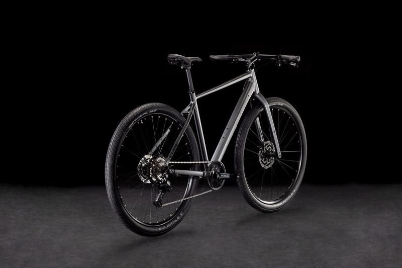 Cube Hyde ONE graphite´n´black