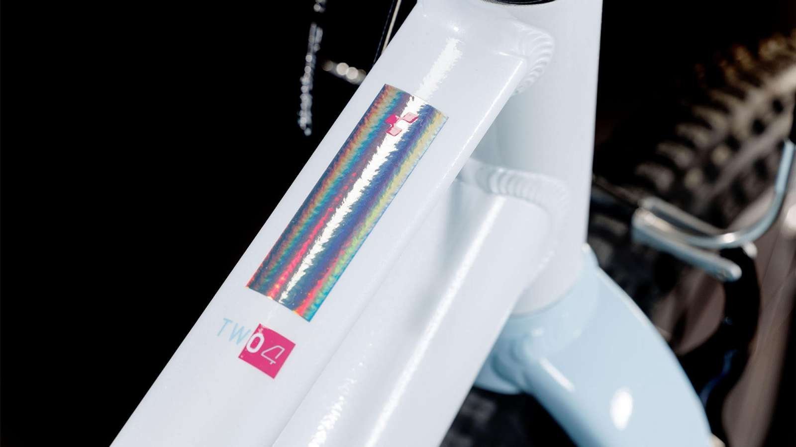 Cube Numove 240 flashwhite´n´pink