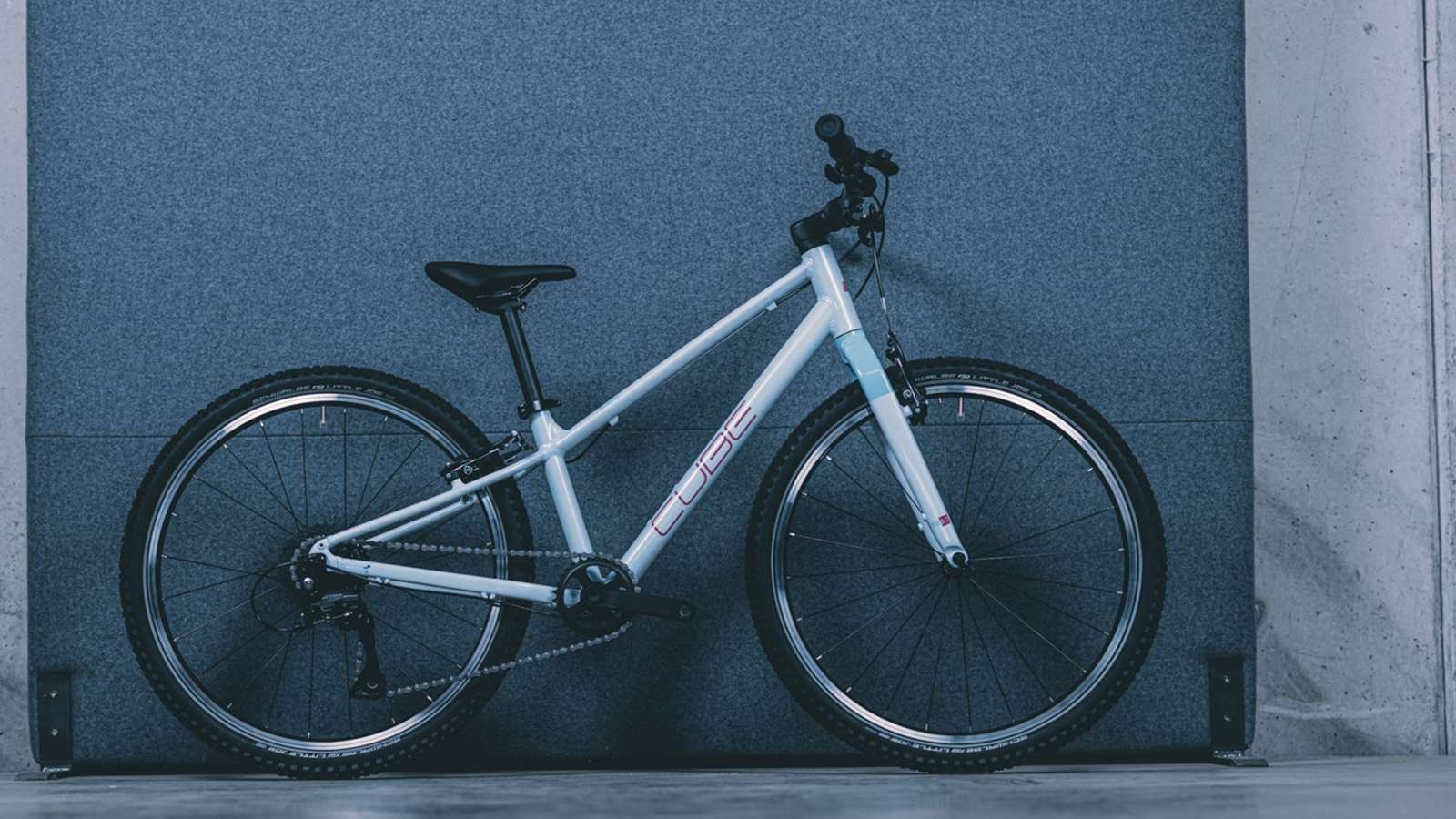 Cube Numove 240 flashwhite´n´pink