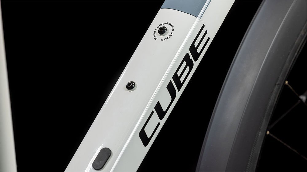 Cube Kathmandu ONE grey´n´black