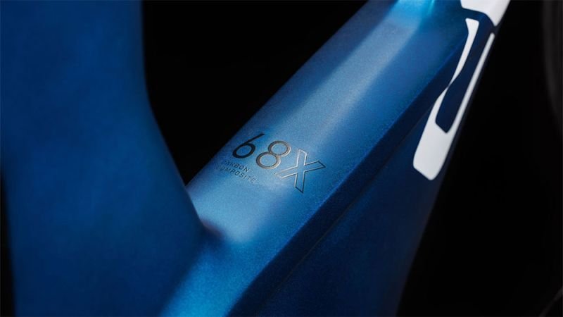 Cube Aerium C:68X SLT nebula´n´white