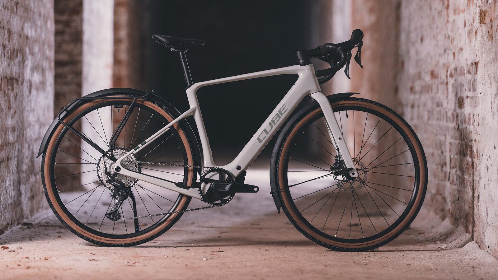 Cube Nuroad Hybrid C:62 Race FE 400X desertstone´n´gree