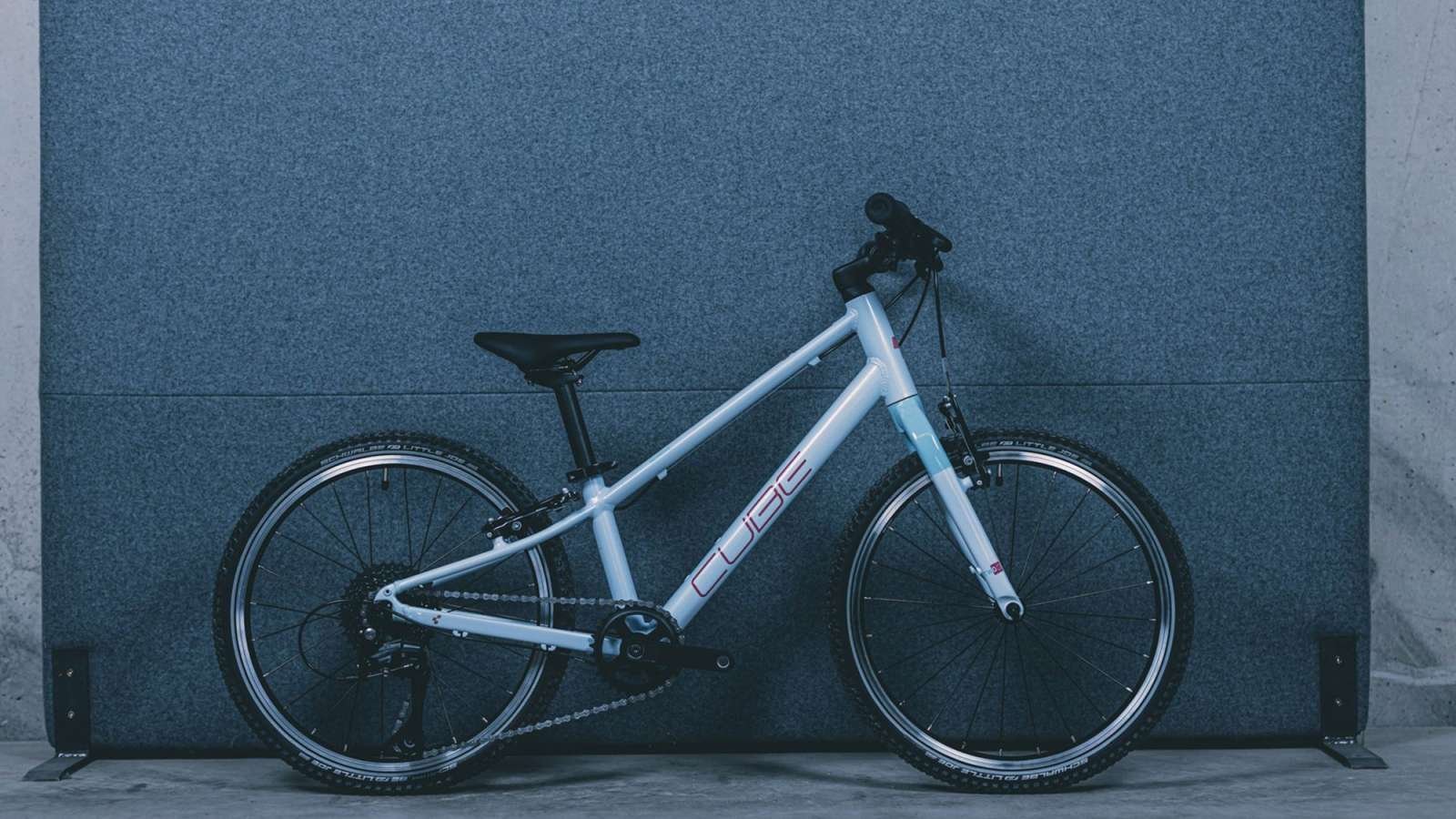 Cube Numove 200 flashwhite´n´pink